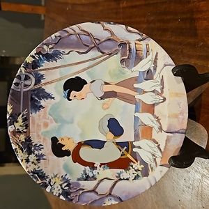 Snow white plate